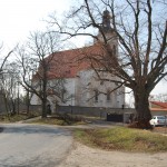 009b stavba křížku u fary